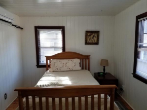 3864 Walsh Street Apartment